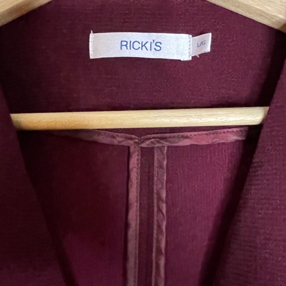Ricki’s Burgundy Blazer - Picture 2 of 5